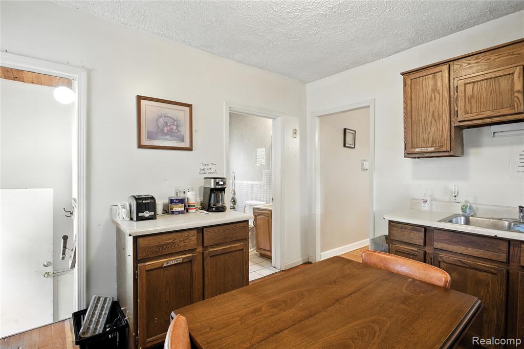 5452 Monroe Street, Dearborn Heights, MI 48125 — Photo 14