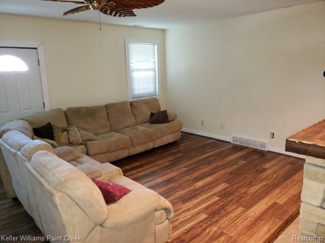 5615 JOHN R Road, Troy, MI 48085 — Photo 7