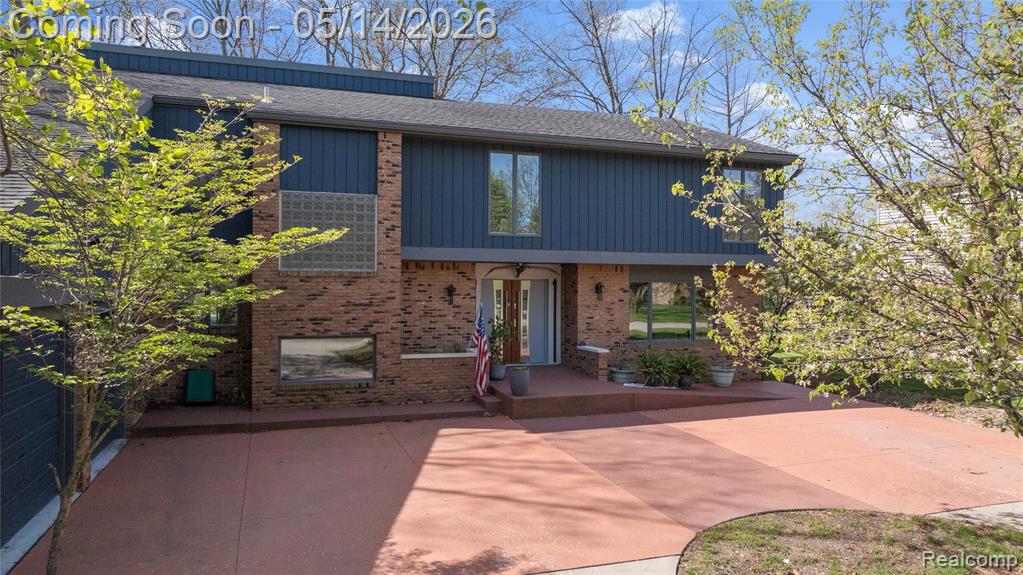 8727 Sarah Lane, Grosse Ile, MI 48138 — Photo 2