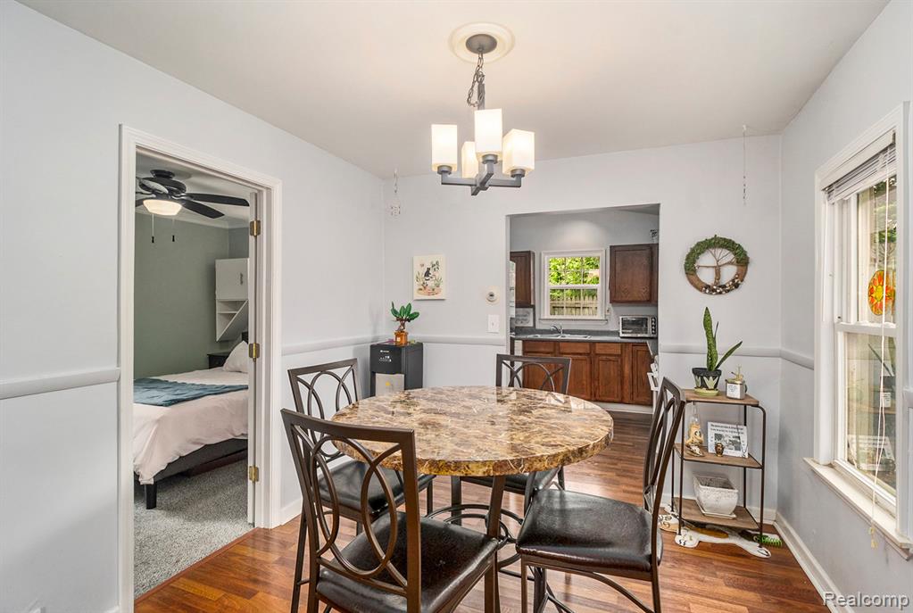 2305 Hester Court, Keego Harbor, MI 48320 — Photo 11