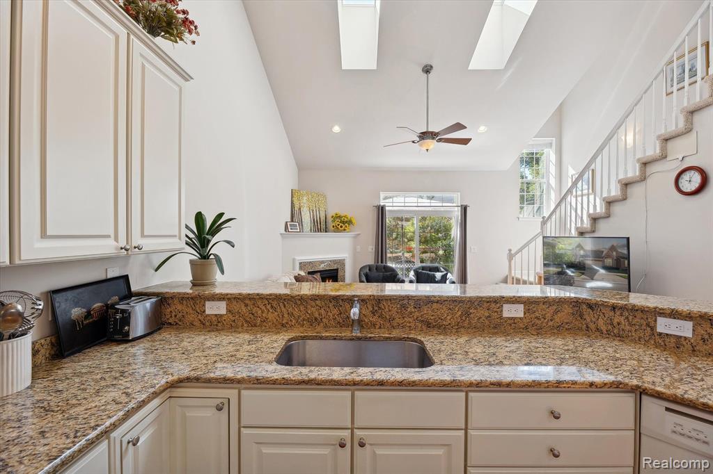 4227 LONEBRIDGE Circle, Canton, MI 48188 — Photo 12
