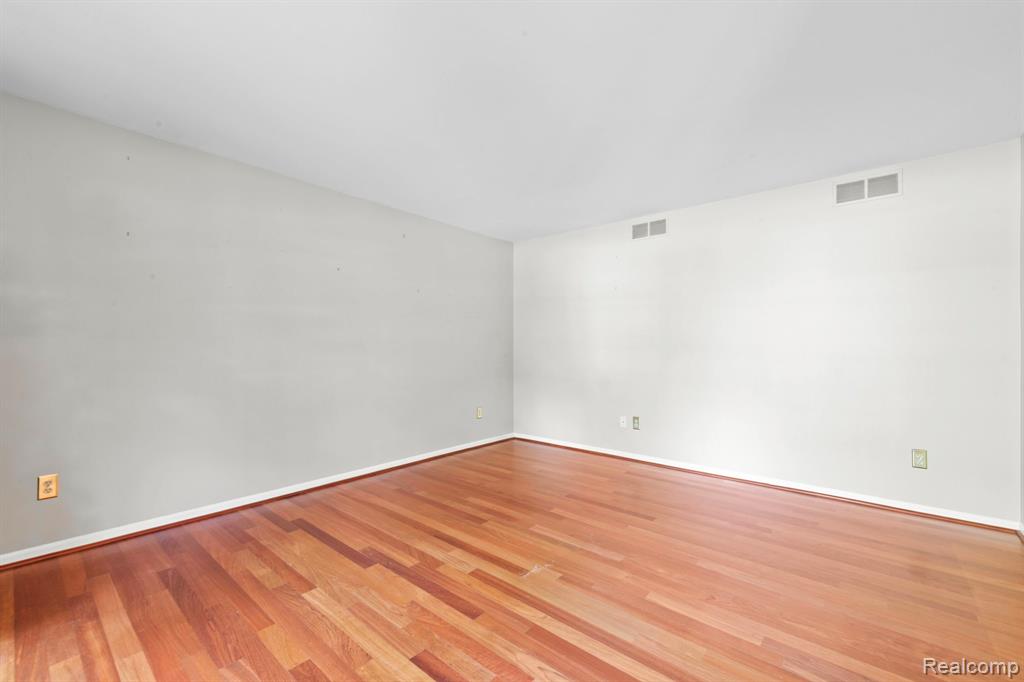 871 Spartan Drive, Rochester Hills, MI 48309 — Photo 6
