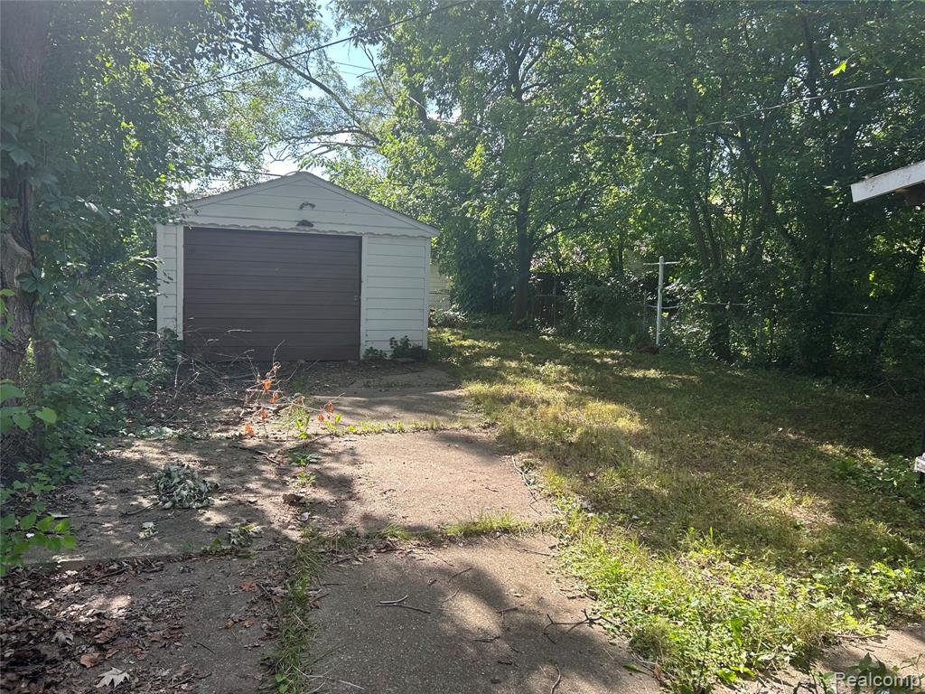 7355 Stout Street, Detroit, MI 48228 — Photo 18