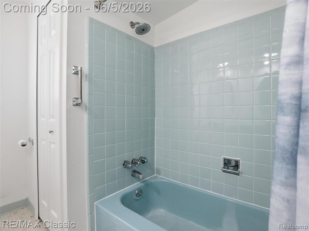 40874 Ivywood Lane, Plymouth, MI 48170 — Photo 18