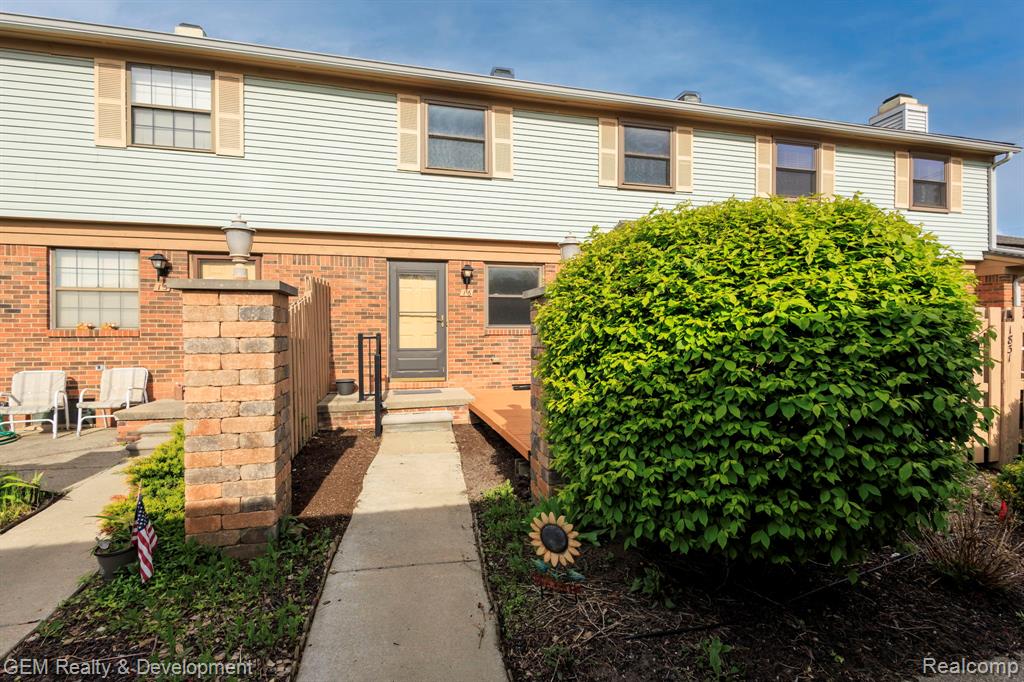1831 N Arbor Way Drive, 16, Canton, MI 48188 — front exterior