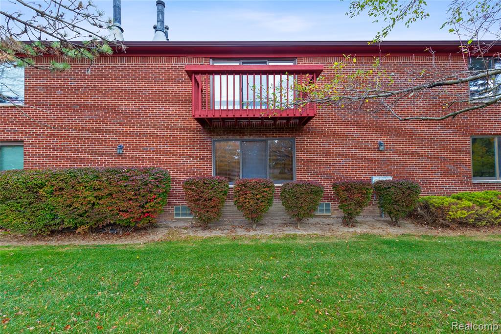 42216 Lochmoor Street, Clinton Twp, MI 48038 — Photo 27