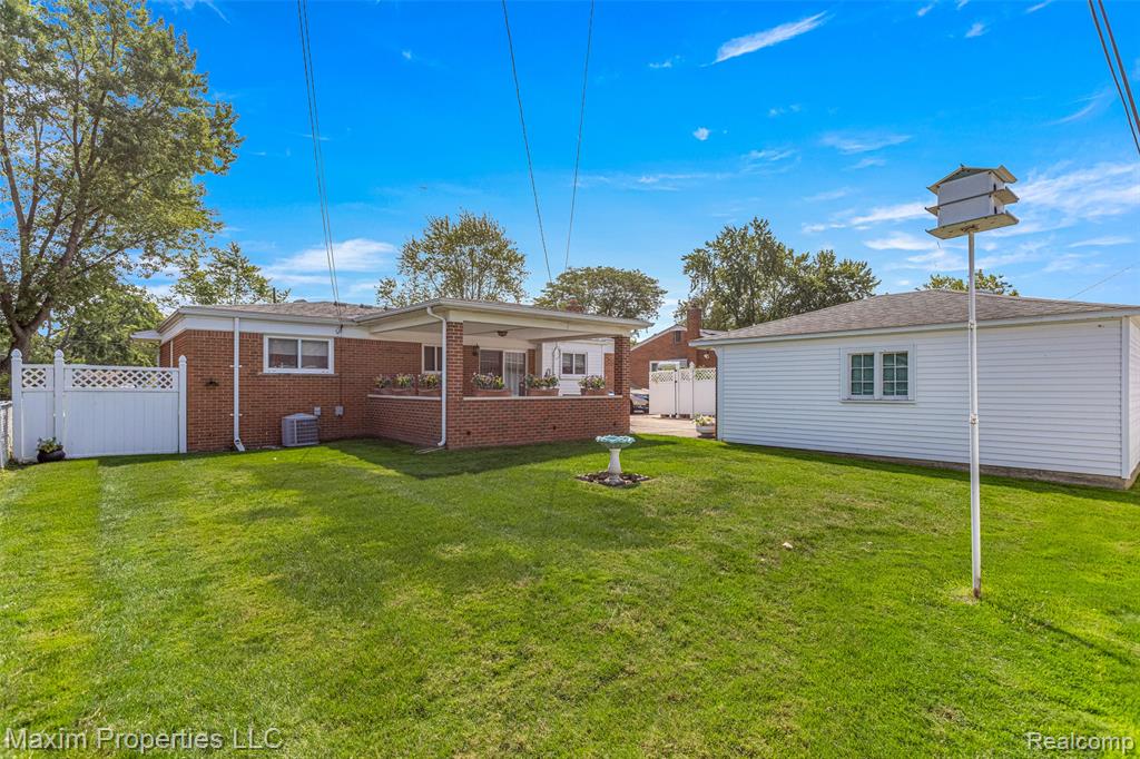 6545 N Charlesworth Street, Dearborn Heights, MI 48127 — Photo 23