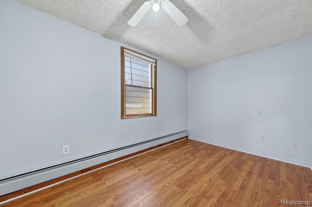 2978 Evaline Street, Hamtramck, MI 48212 — Photo 19