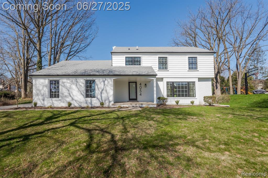 4054 ANTIQUE Lane, Bloomfield Hills, MI 48302 — front exterior