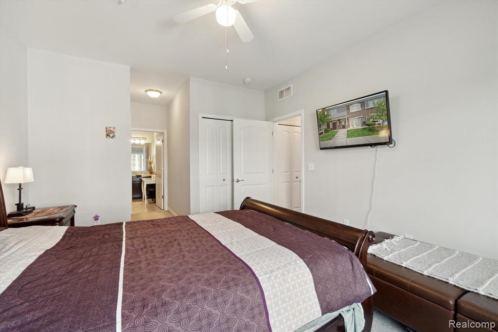 5662 Arbor Chase Drive, Ann Arbor, MI 48103 — Photo 20