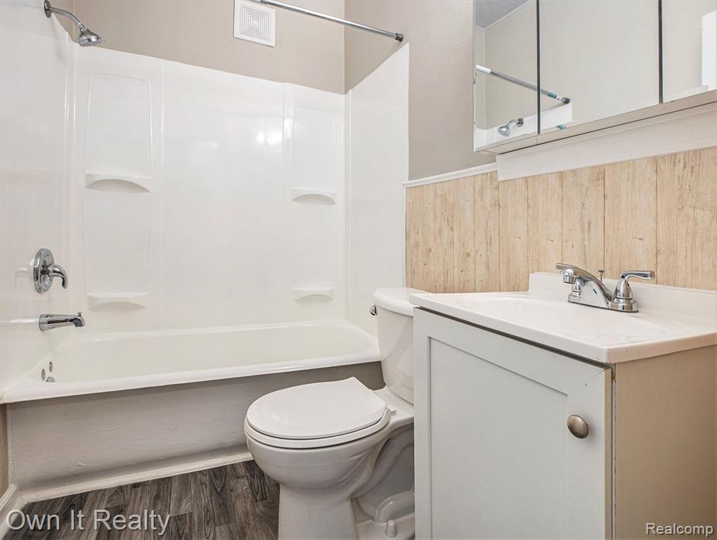 68 E JAMES Street, River Rouge, MI 48218 — Photo 16
