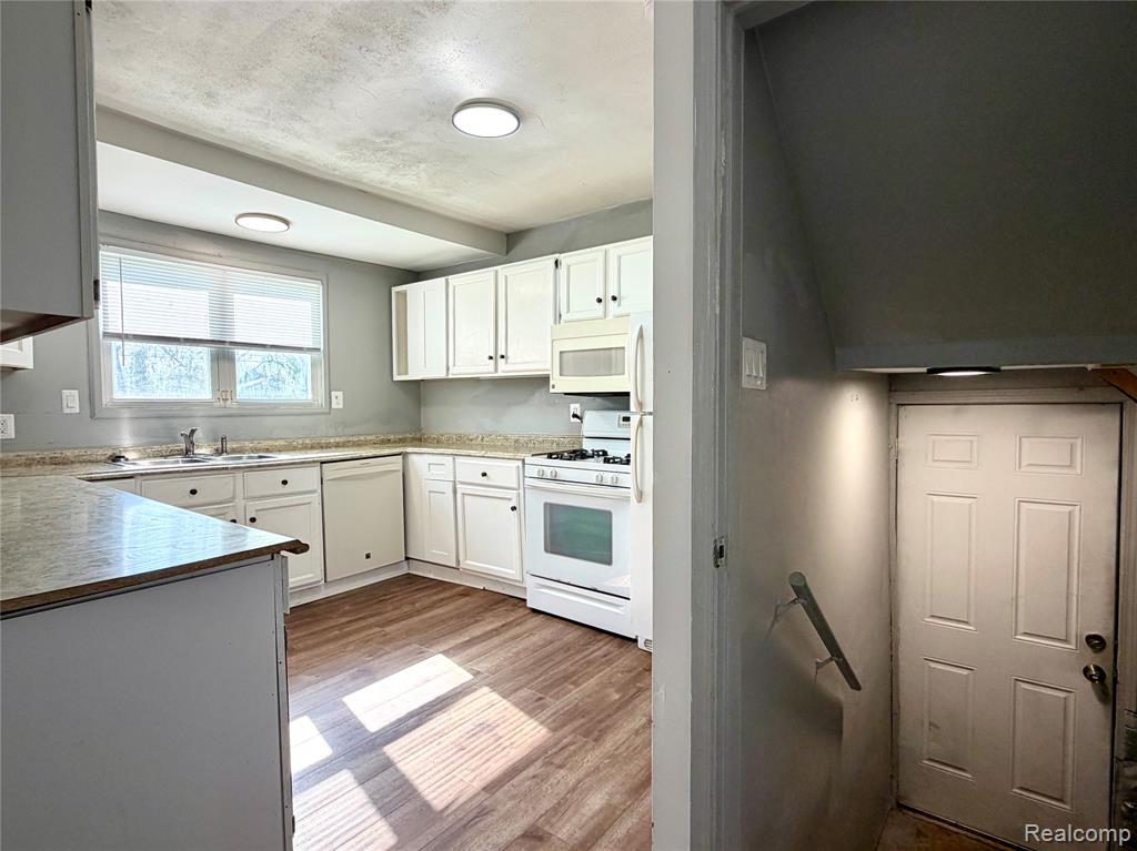 627 Franklin Road, Pontiac, MI 48341 — Photo 3