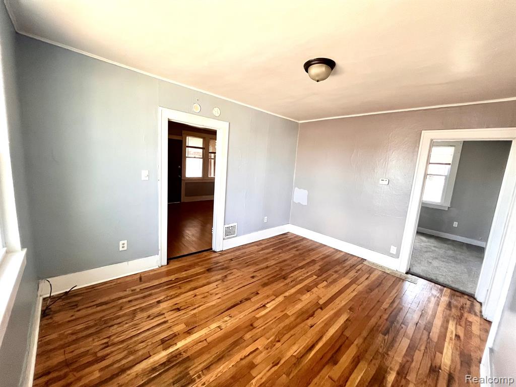 7544 THEUT Avenue, Warren, MI 48091 — Photo 7