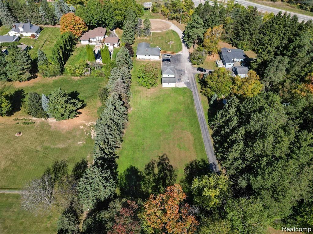 5951 Flemings Lake Road, Clarkston, MI — Photo 18