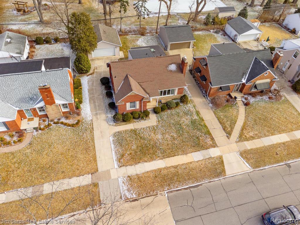 1210 Fairholme Road, Grosse Pointe Woods, MI 48236 — Photo 30
