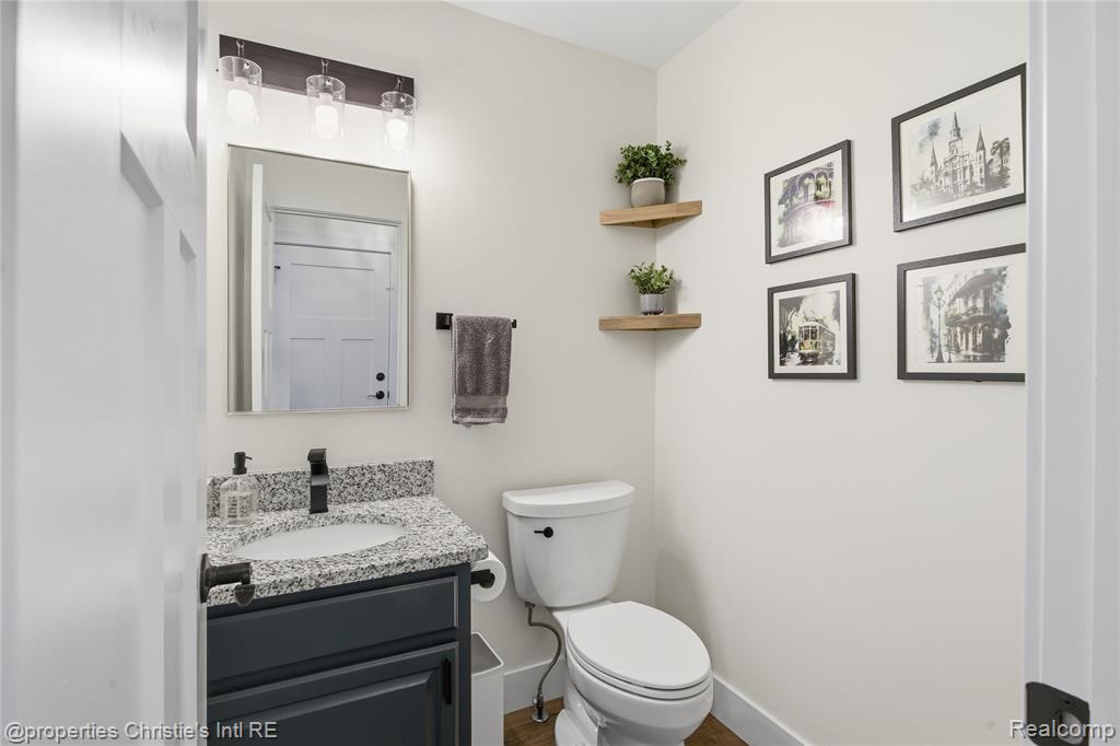 39663 Southpointe Avenue, Harrison Township, MI — Photo 40