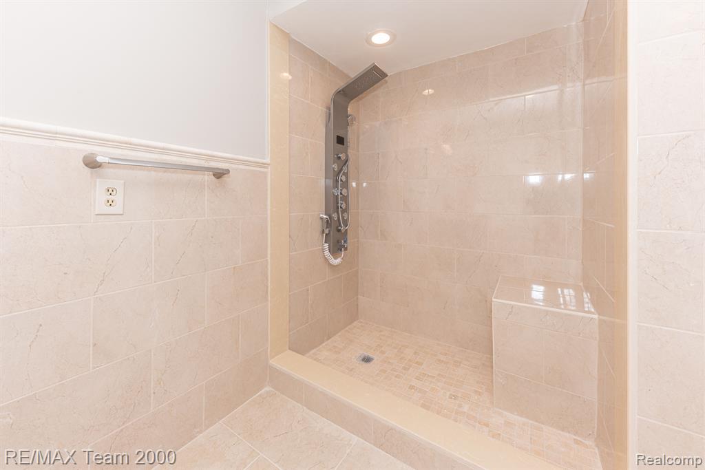 17148 PON VALLEY Drive, Northville, MI 48168 — Photo 28