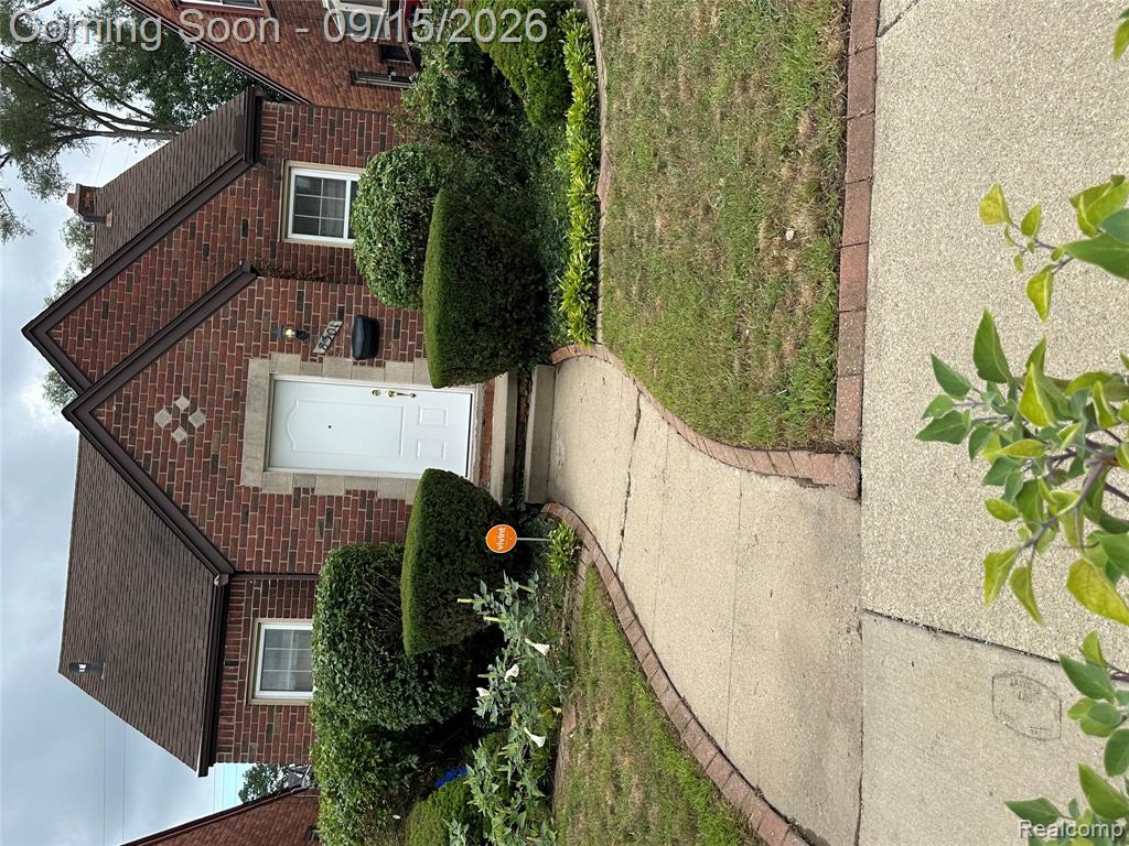 18301 Manor Street, Detroit, MI 48221