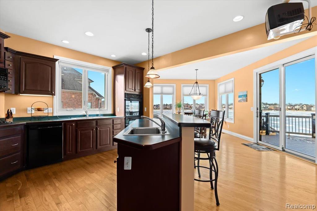 10587 LIGHTHOUSE, South Lyon, MI 48178 — Photo 12