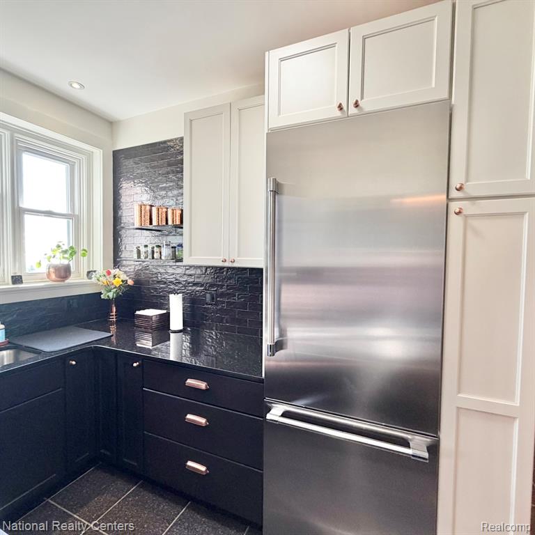 8120 E Jefferson Ave E Jefferson Avenue, 7E, Detroit, MI 48214 — Photo 20