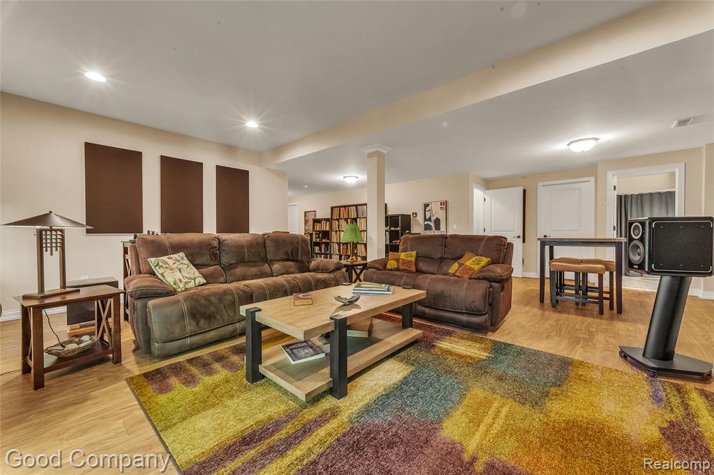 8726 Sunrise Mist Drive, Pinckney, MI 48169 — Photo 19