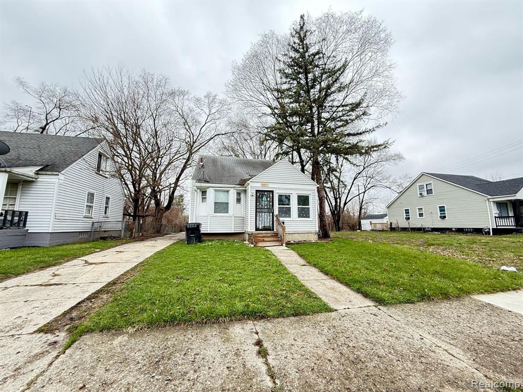 9375 PIERSON Street, Detroit, MI, 48228
