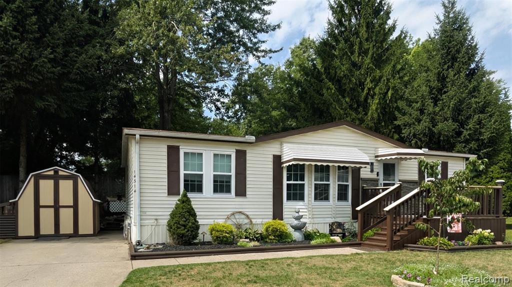 14314 Cedar Cove Drive, Fenton, MI 48430