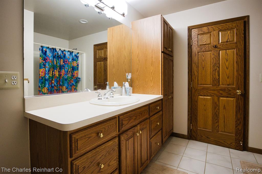 8494 CEDAR HILLS Drive, Dexter, MI 48130 — Photo 17