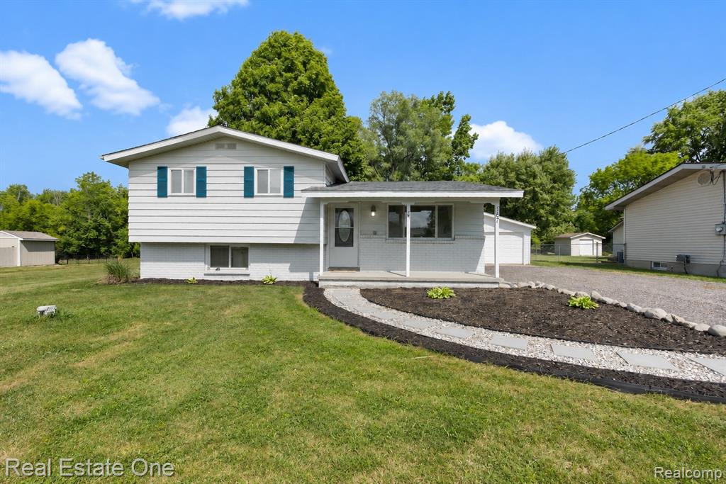 2351 Cheryl Ann Drive, Burton, MI 48519