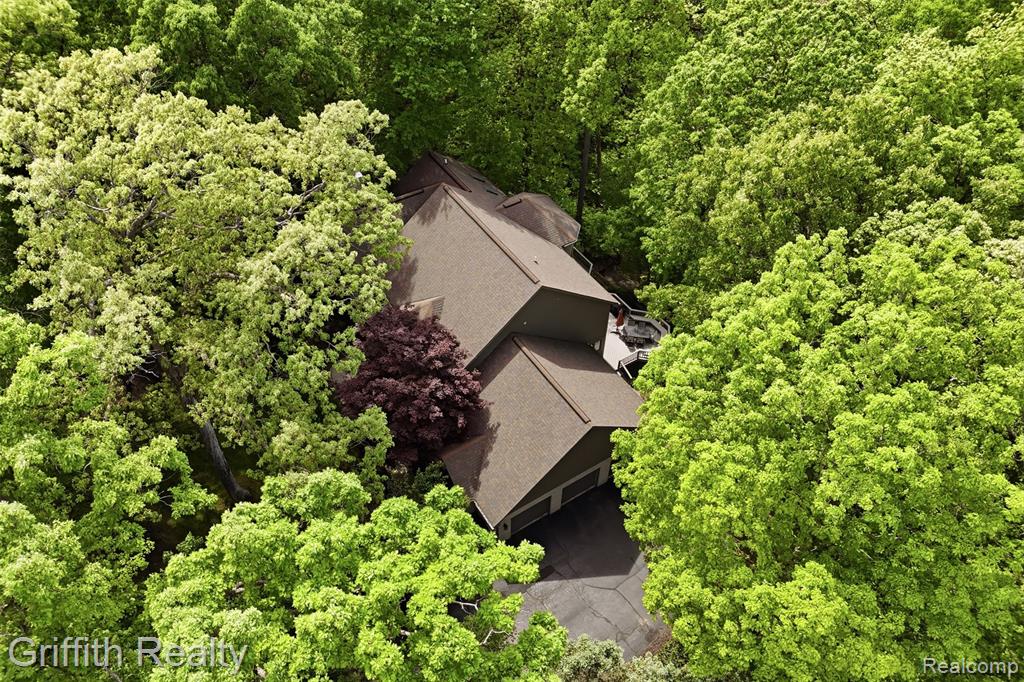 2018 Pine Hollow Trail, Brighton, MI 48114 — Photo 62