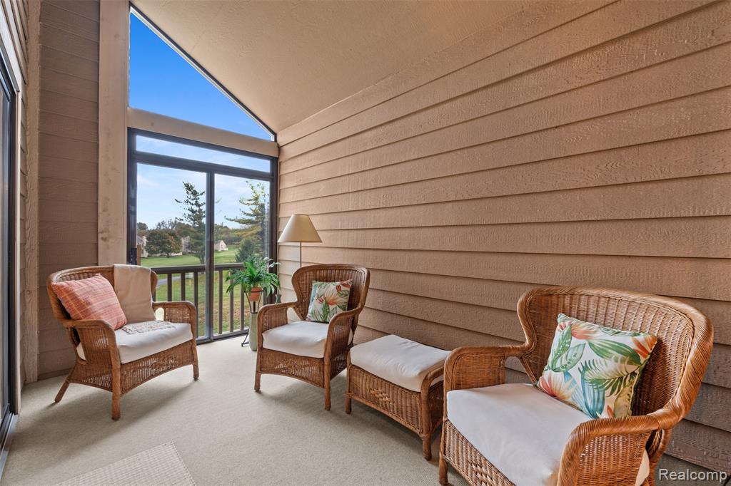 818 Edgemont Run, Bloomfield Hills, MI 48304 — Photo 16