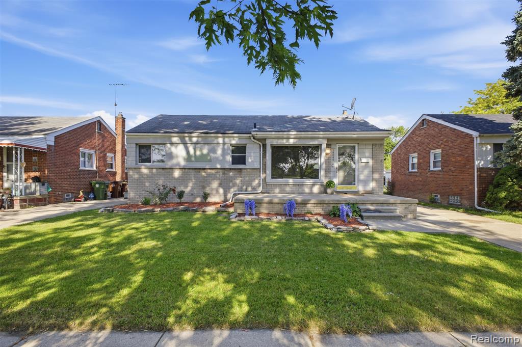15080 Churchill Street, Southgate, MI 48195 — Photo 3