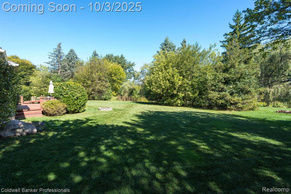 6844 Woodmere Drive, Canton, MI 48187 — Photo 9