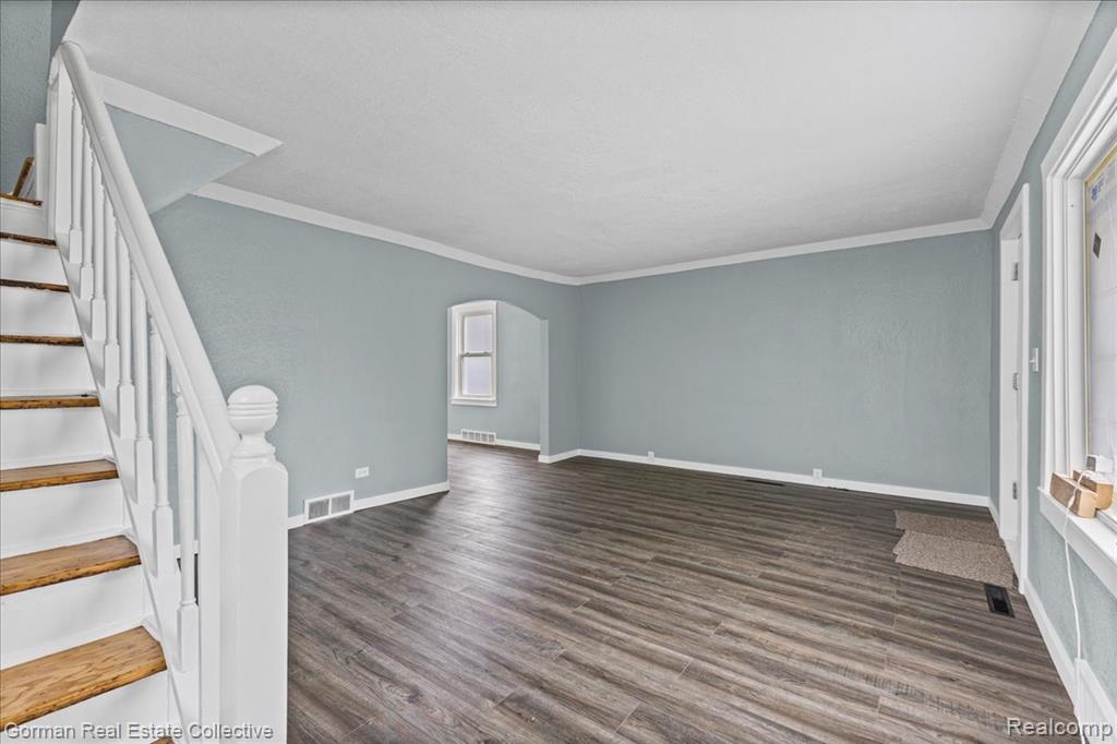 8227 Saint Marys Street, Detroit, MI 48228 — Photo 4