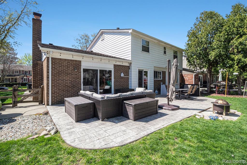 7349 ADMIRALTY Drive, Canton, MI 48187 — Photo 21