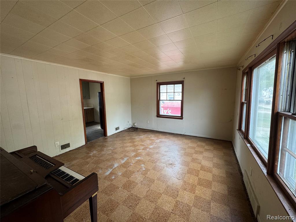 79 W Rowland Avenue, Madison Heights, MI 48071 — Photo 3