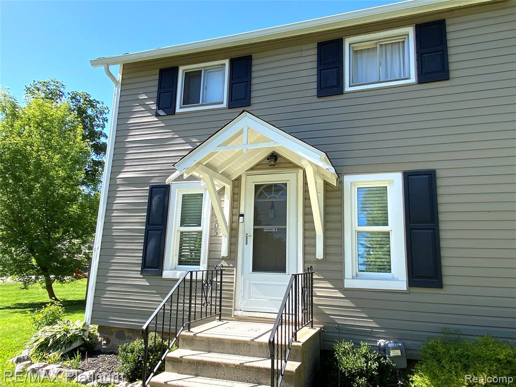 505 E FRANK Street, Fowlerville, MI 48836 — Photo 3