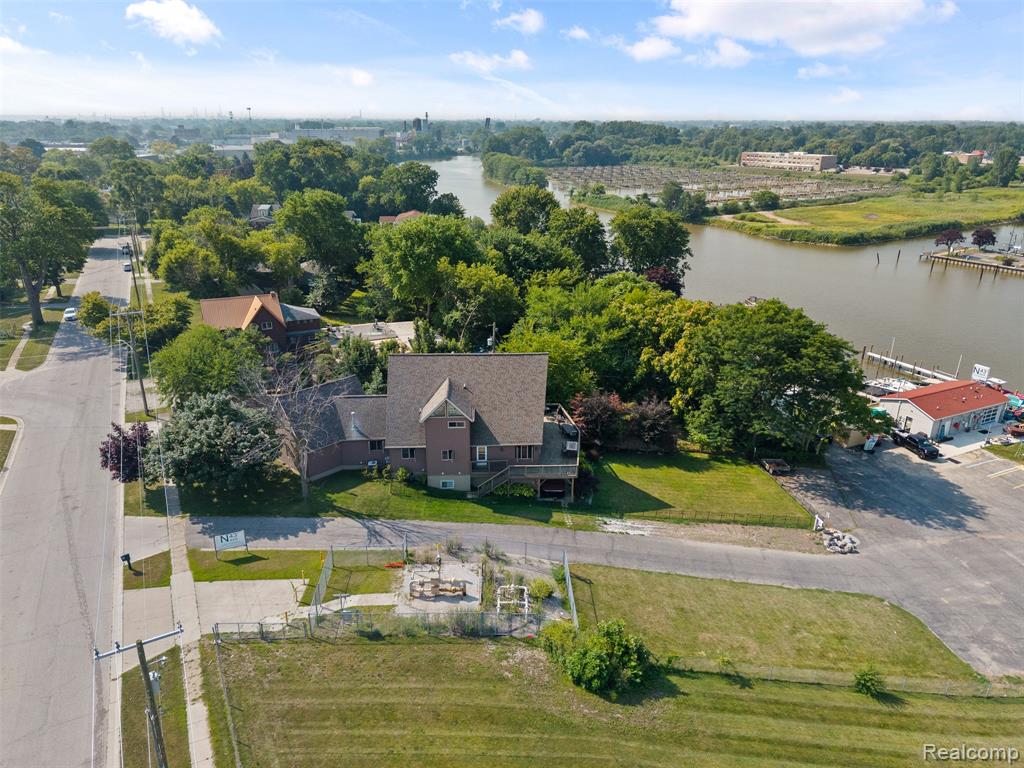 1907 Riverside Drive, Port Huron, MI 48060 — Photo 49