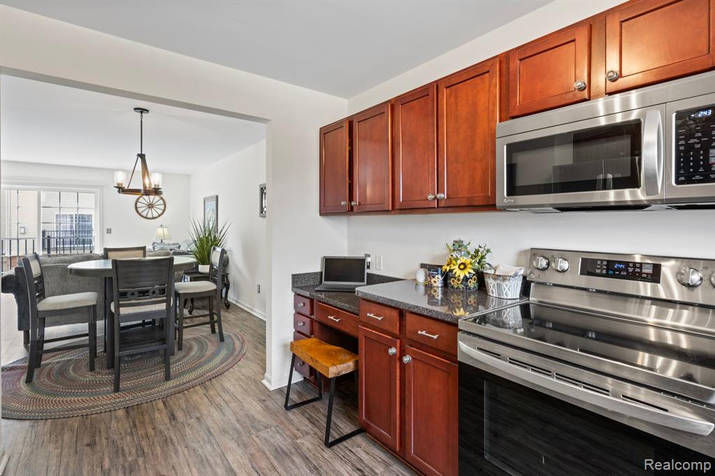 6335 Waldon Center Drive, Unit #16, Clarkston, MI — Photo 8