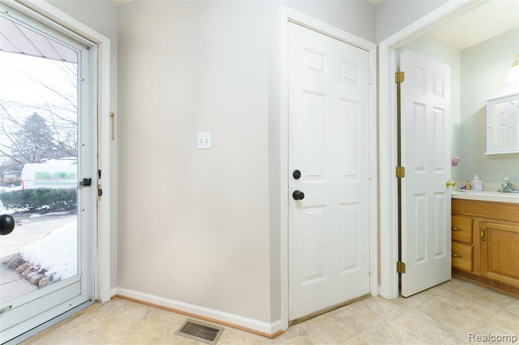 1321 Steeplechase Court, Howell, MI 48843 — Photo 4