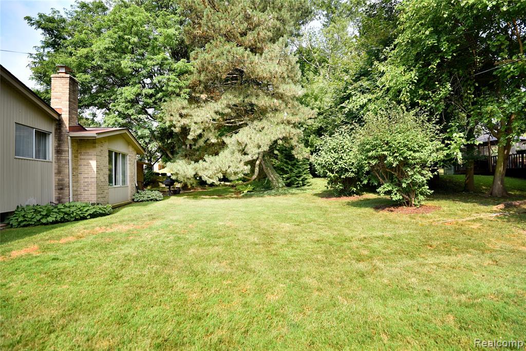 5550 Raven Road, Bloomfield Hills, MI 48301 — Photo 34