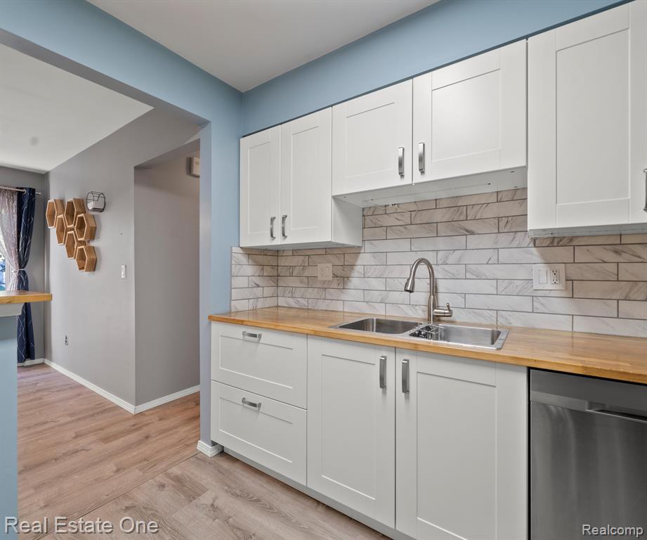 41573 BEDFORD Drive, Canton, MI 48187 — Photo 6