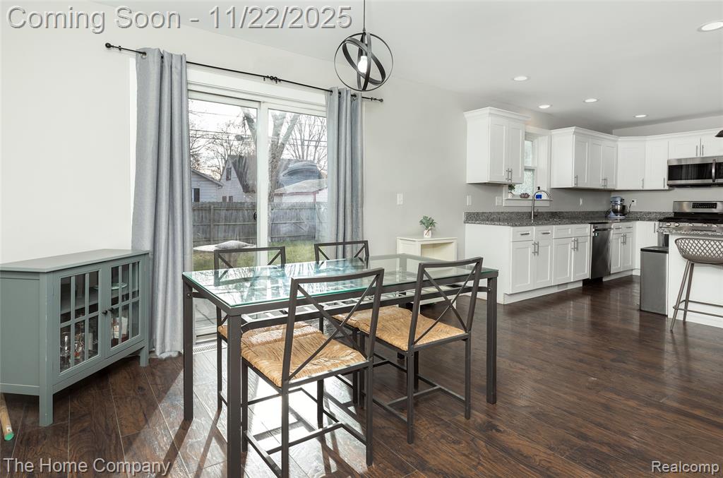 1226 E Bernhard Avenue, Hazel Park, MI 48030 — Photo 8