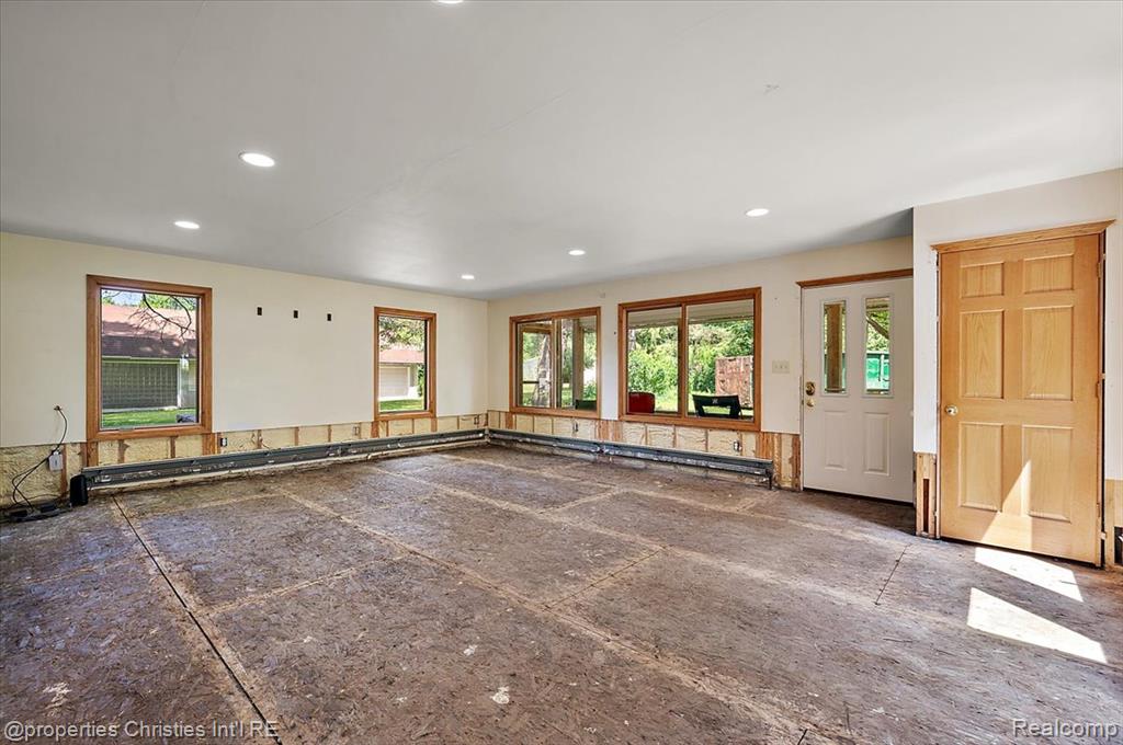 157 E Elmwood, Leonard, MI 48367 — Photo 51