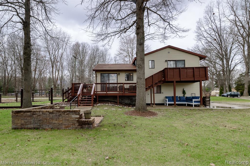 21775 Clemmons Court, Belleville, MI 48111 — Photo 34
