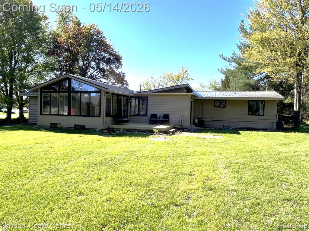10197 Dar Lane, Goodrich Vlg, MI — Photo 6