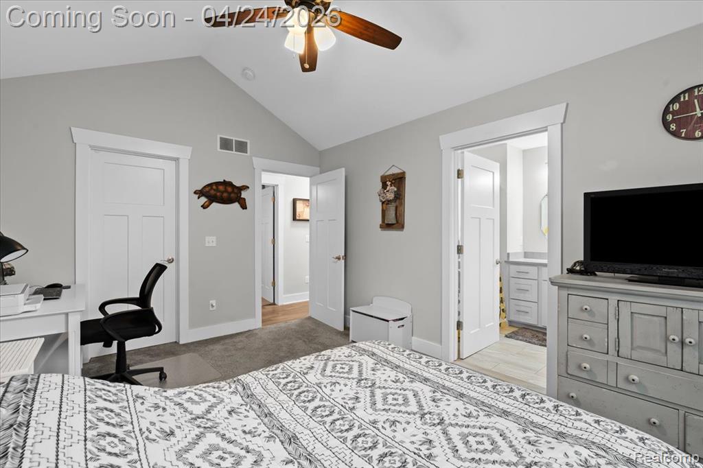 5860 Scenic Bluff Drive, Brighton, MI 48116 — Photo 14