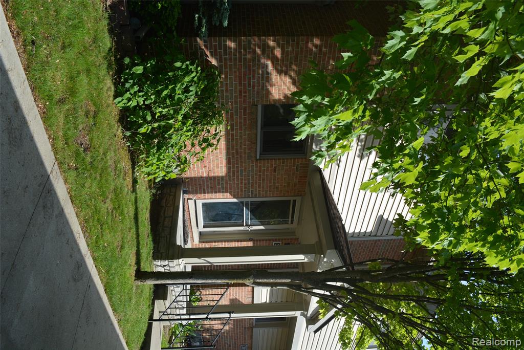 3883 OLD CREEK Road, 18, Troy, MI 48084 — Photo 4