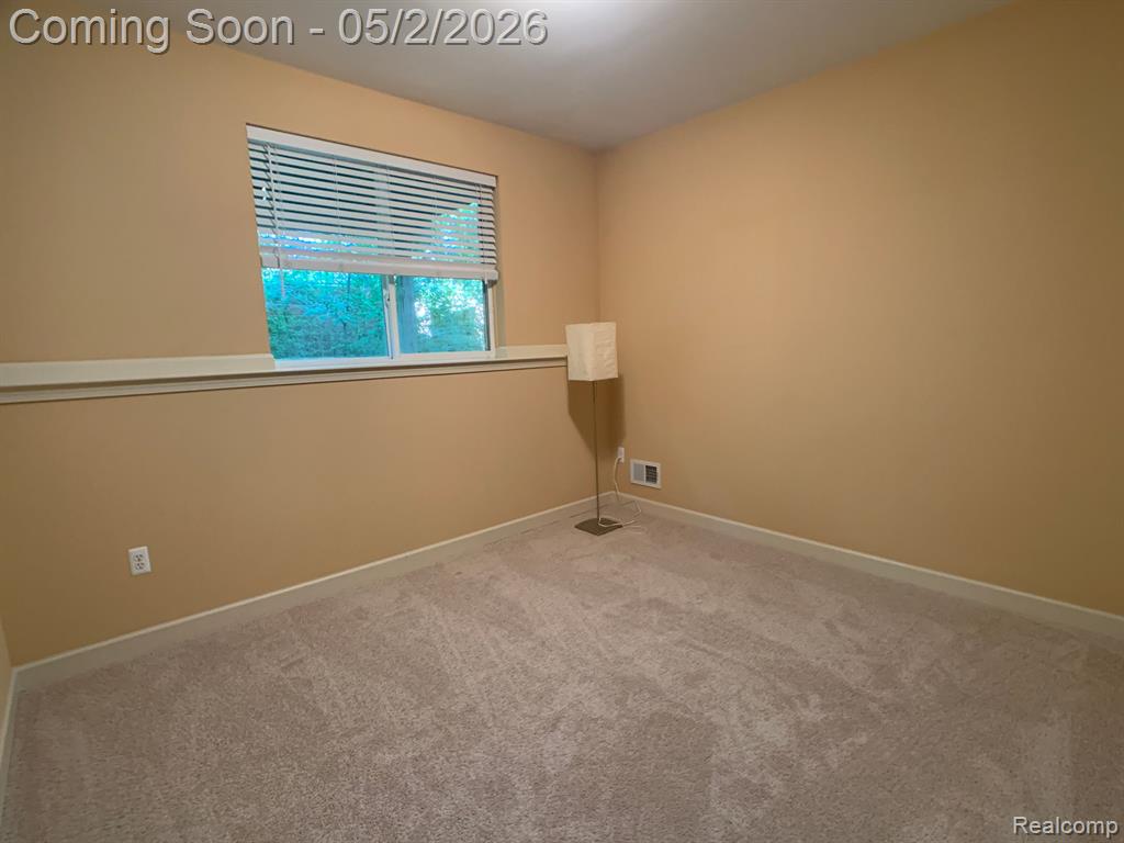 6603 BERRY CREEK Lane, West Bloomfield, MI — Photo 29