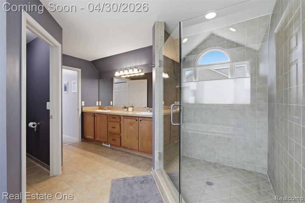 143 Blackberry Drive, White Lake, MI — Photo 30